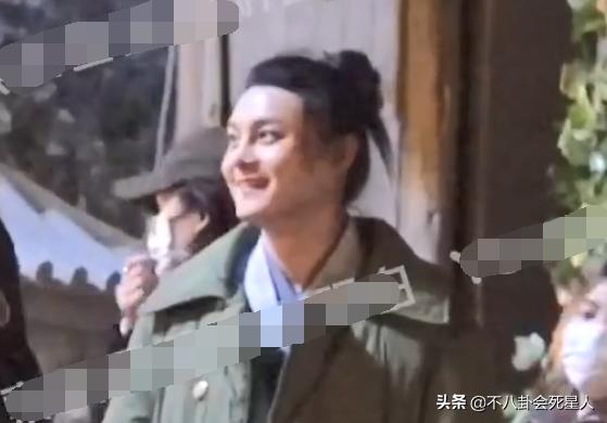 中年男星扮嫩辣眼睛！35岁尹正演14岁少年，44岁刘恺威演16岁少年