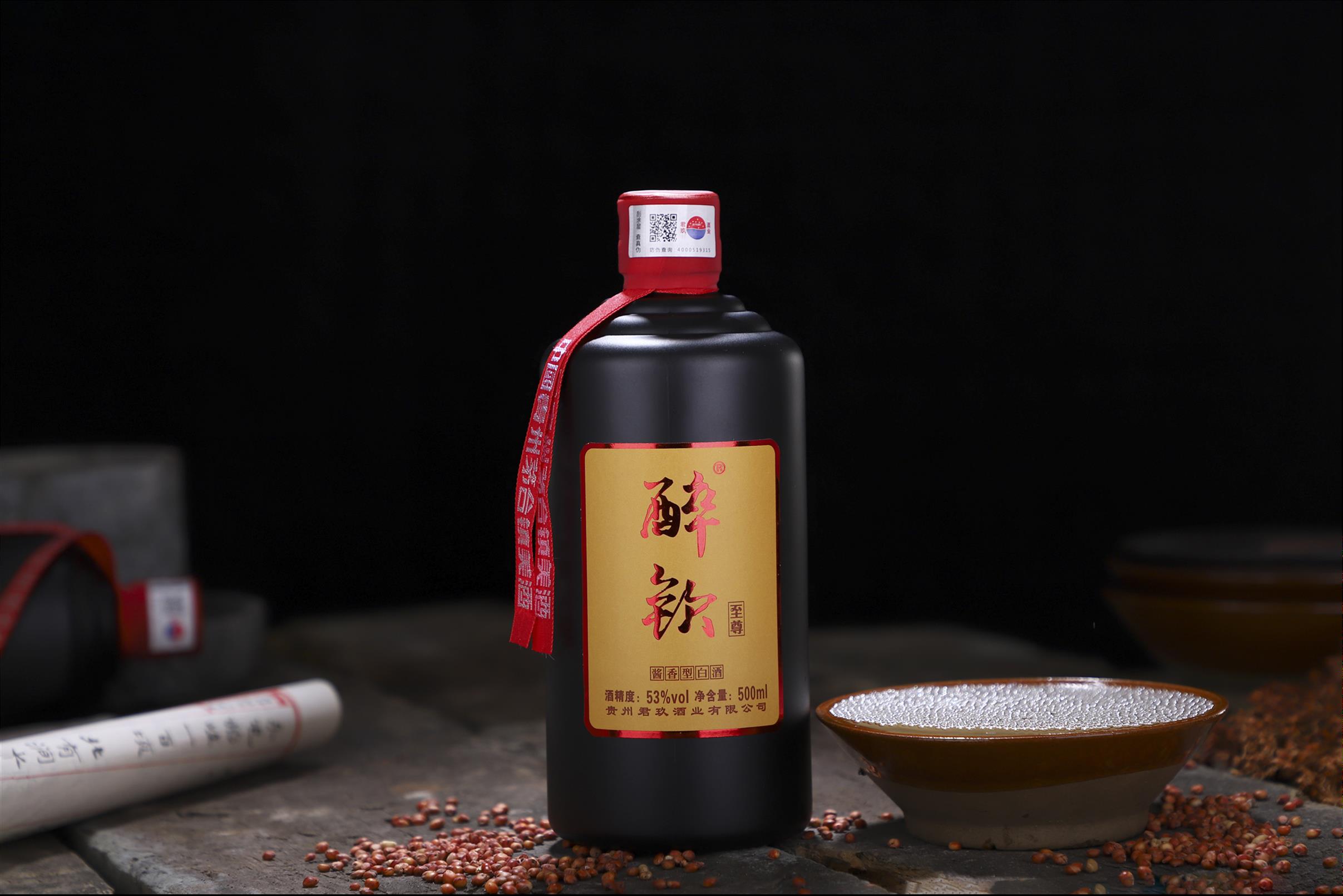 酱香型与浓香型白酒的品质